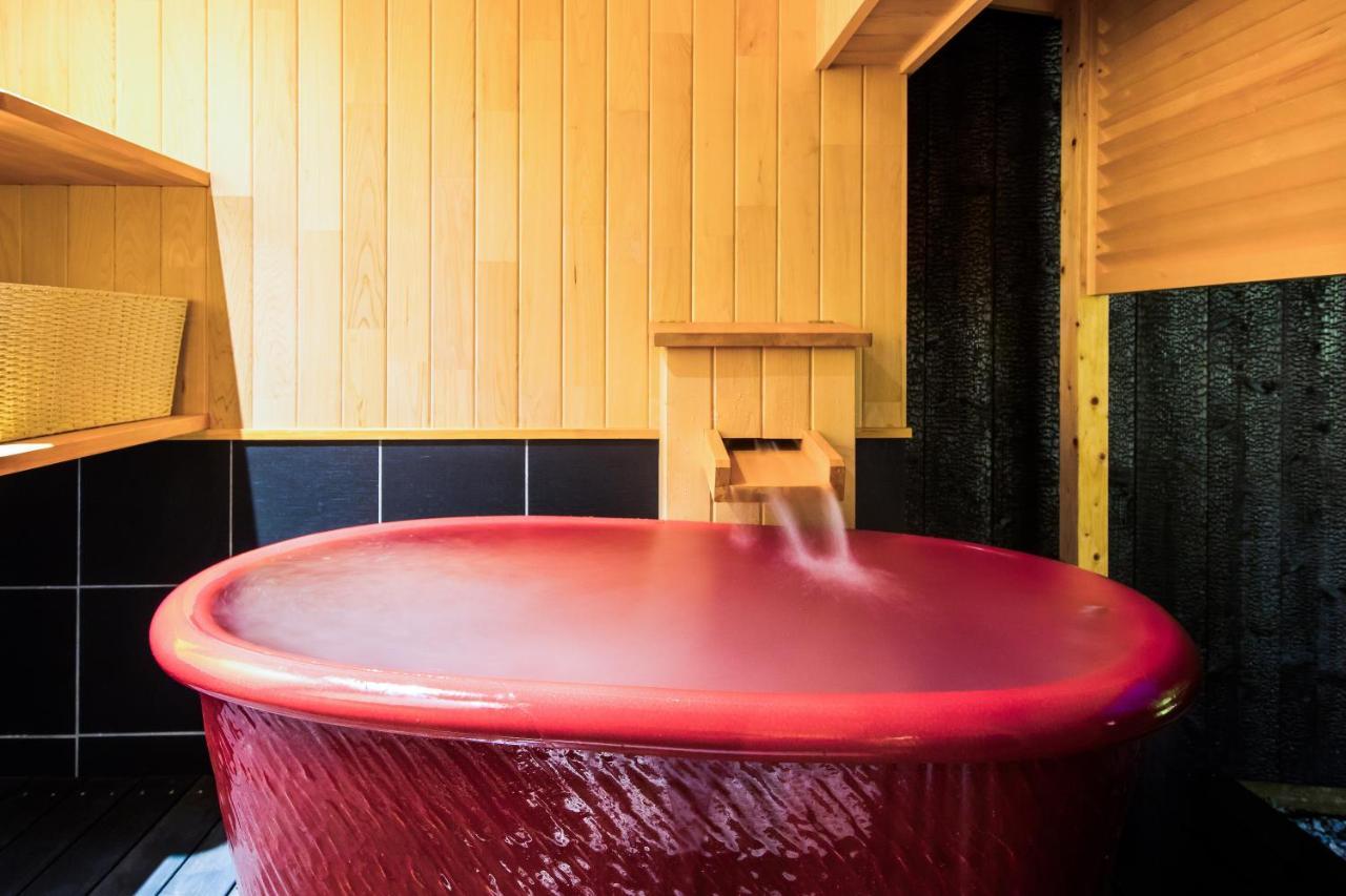 Manabi-Stay Takayama: Modern Kura Dining and Semi-Open-Air Bath in Traditional House Takayama  Exterior photo