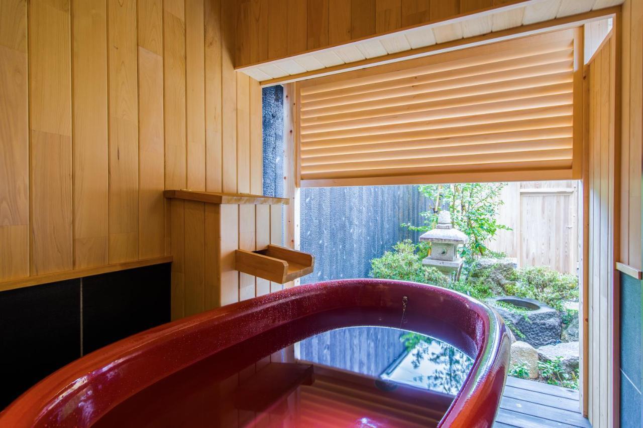 Manabi-Stay Takayama: Modern Kura Dining and Semi-Open-Air Bath in Traditional House Takayama  Exterior photo